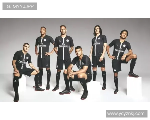 足球明星时尚搭配解析男士服装风格与潮流趋势图片展示